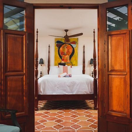 ビエケス Puertas Bed & Breakfast エクステリア 写真