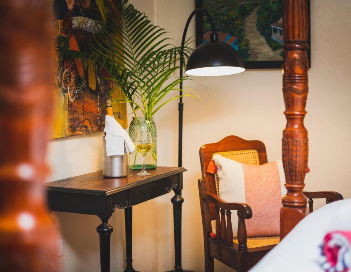 ビエケス Puertas Bed & Breakfast エクステリア 写真