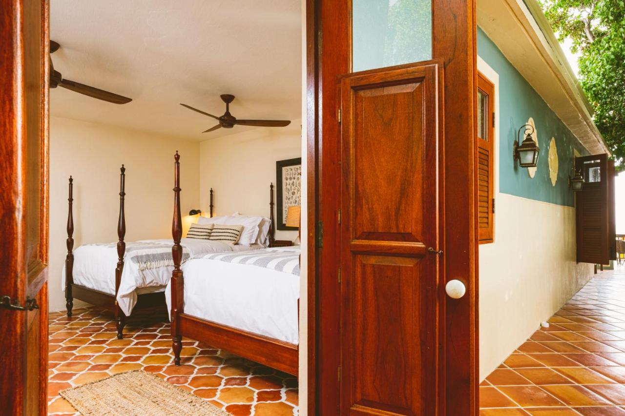 ビエケス Puertas Bed & Breakfast エクステリア 写真